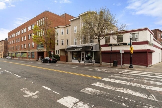 Photo - 962 Cambridge St Unit #2