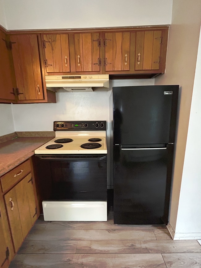 Photo - 612 E 3rd St Unit Apartment#3