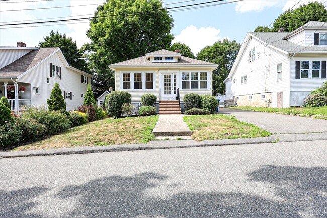 Photo - 87 Cabot Ave House