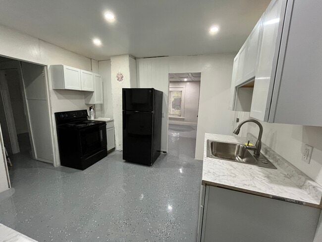 Photo - 135 W 1st St Unit 101