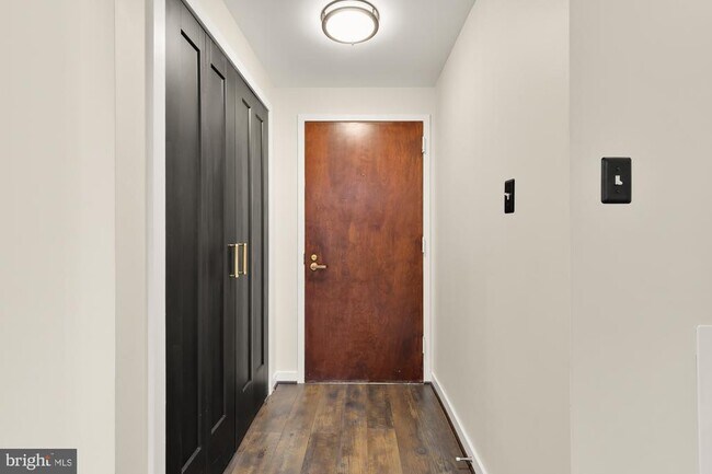 Photo - 2114 N St NW Unit 15