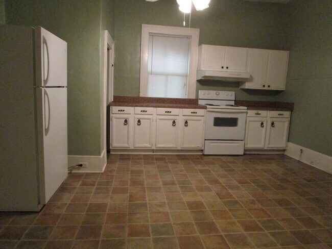 Photo - 2 Bedroom House on Boulevard