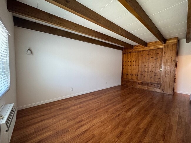 Photo - Large and Bright Studio with wood ceiling beams and floors... Unidad Cordova St 216 C