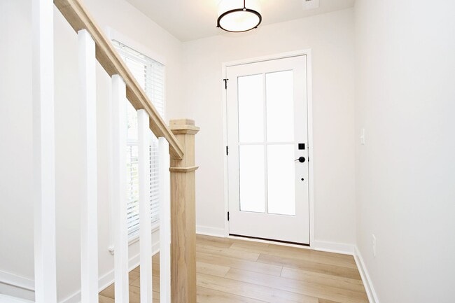 Photo - Dog-Friendly End-Unit Townhome in Desirable Old Trail, Crozet