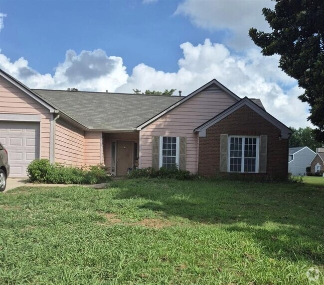 Building Photo - 2710 Woodside Dr Rental