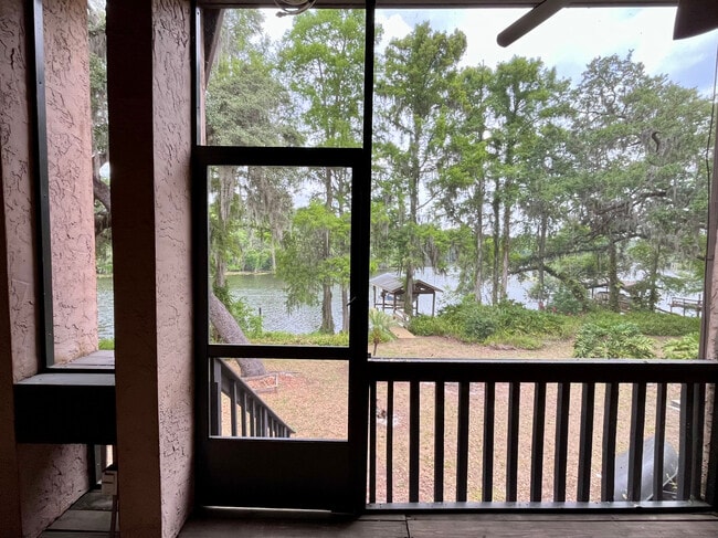 Screened Porch - 6050 River Trace Rd