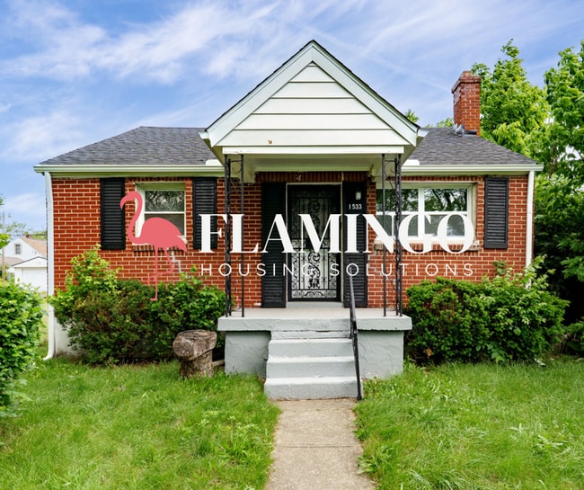 Photo - 1533 Weaver St House