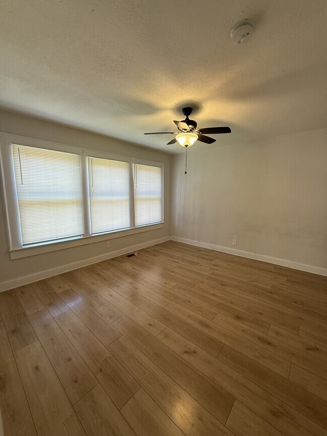 Photo - 1417 Bessemer Rd