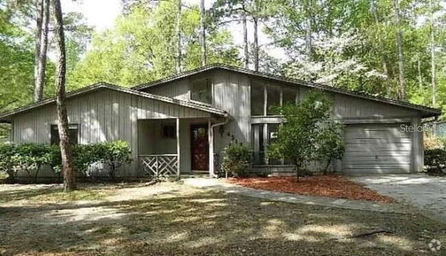 Building Photo - 4312 NW 29 Way Rental