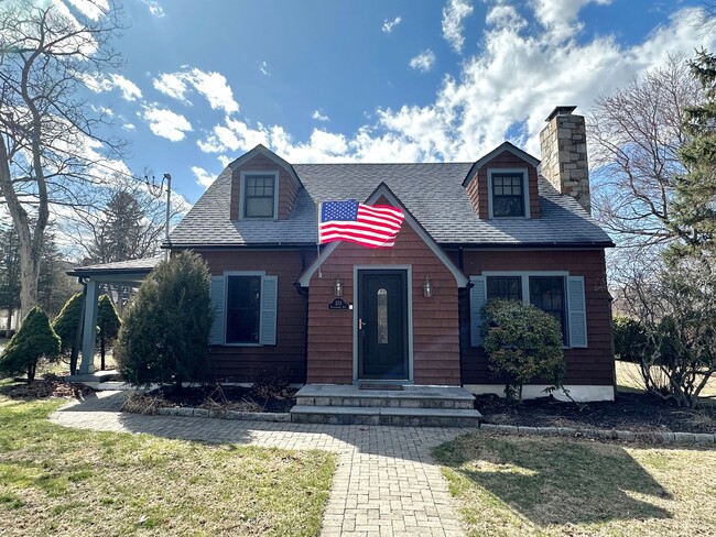Charming Cape Cod Home with Updated Kitche... - Charming Cape Cod Home with Updated Kitche...