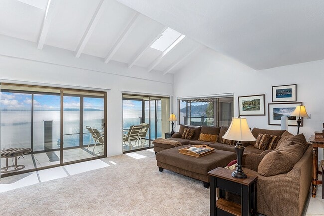Photo - Incline Village Condo: Lakefront, Buoy, 3 Bedrooms, 3 Bathrooms