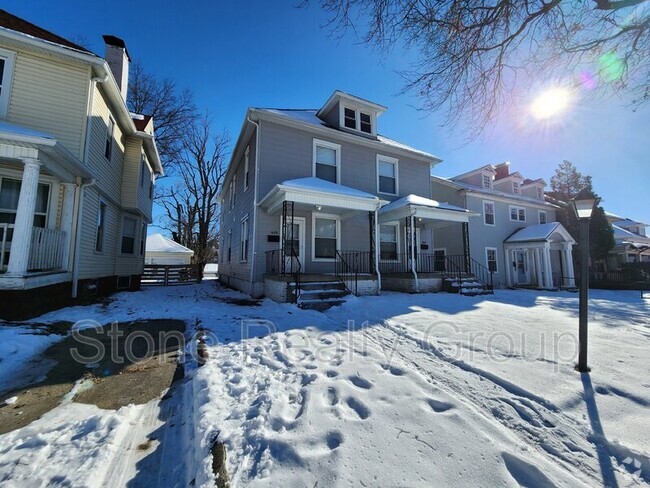 Building Photo - 1628 S 5th St Rental