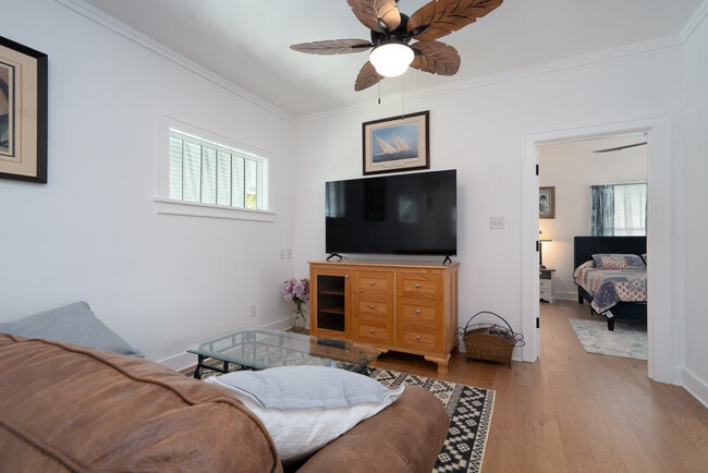 Photo - 1110 13th St N Unit 1110.5 13th Street N