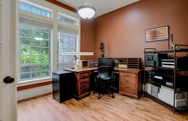 Photo - 4 bed/4bath, 5000sqft, adult home? Sober living? Barton Park!