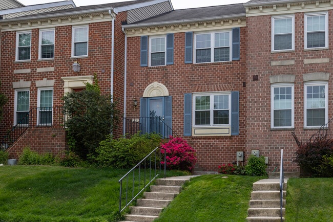Photo - 2056 Griffis Ave