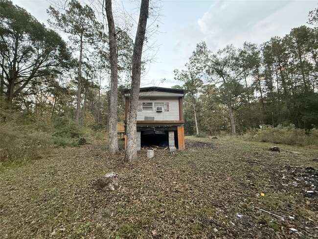 Building Photo - 279 White Oak Cir