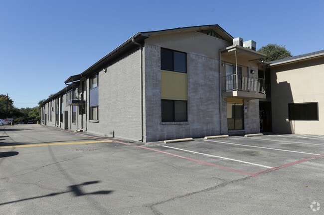 Photo - Everton at Bellmar