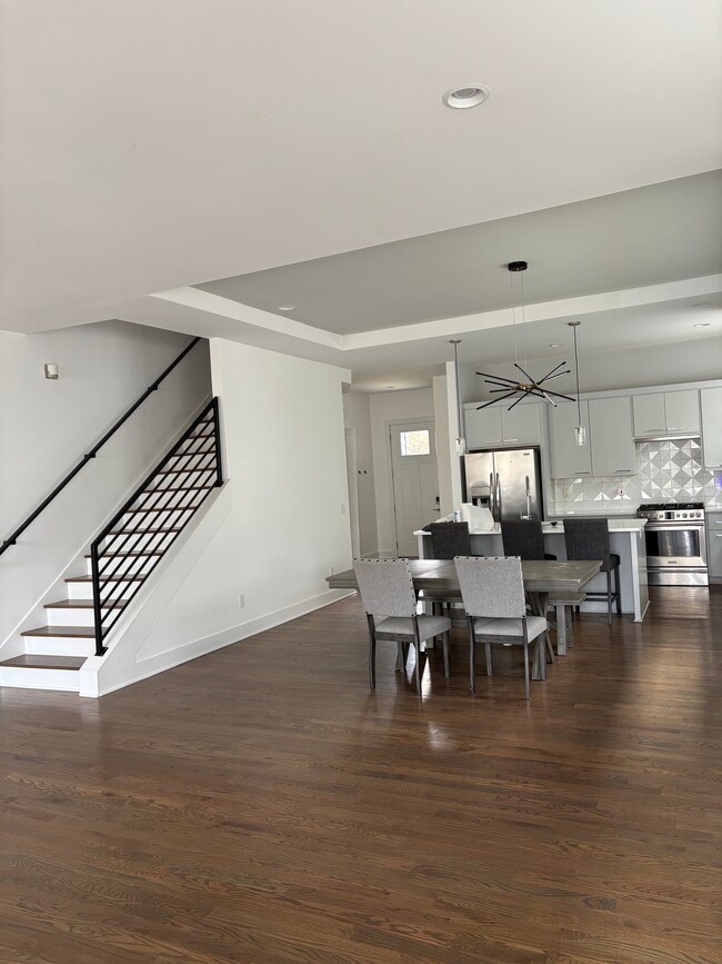 Photo - 908 Southside Pl