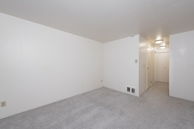 Martine Apartments