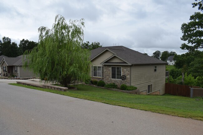 Photo - Mountain Views, Modern Touches – 5 Bed Bea...