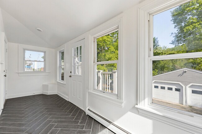 481 Danforth St Unit 2
