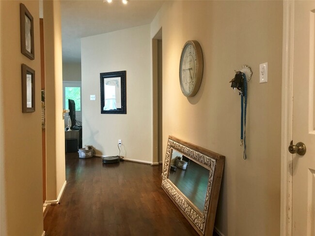 Photo - 27 W Sage Creek Pl