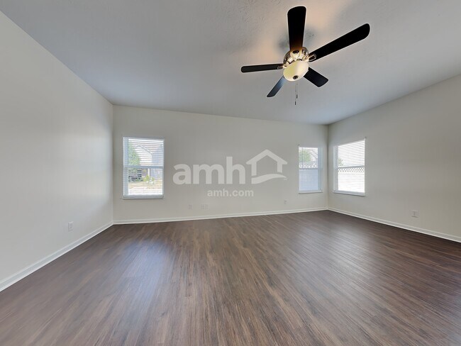 Photo - 871 Kimberly Ave