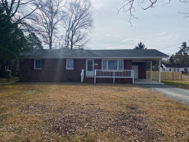 Building Photo - 204 E Bay St