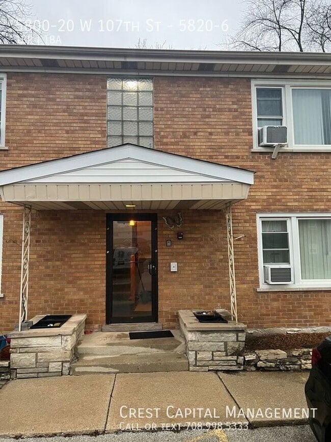 Building Photo - 5820 107th St Unit 4