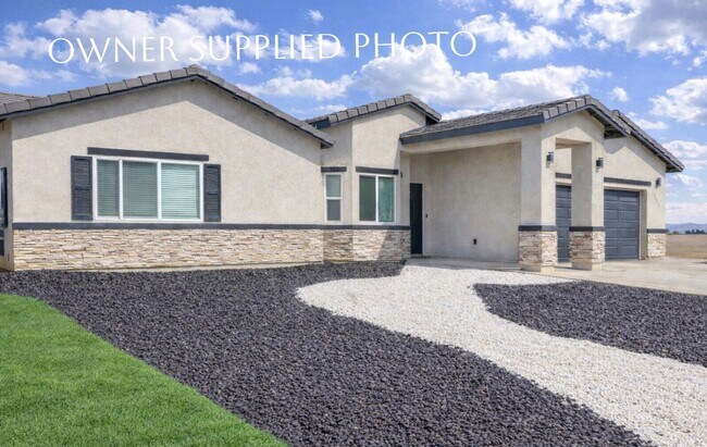 Photo - Executive Retreat in Brawley: Spacious 5-Bedroom Home Ideal for Corporate Stays or Refined Family...