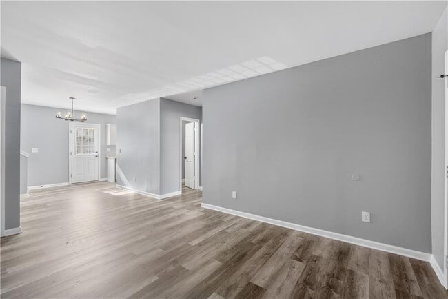 Photo - 501 Pine Park St