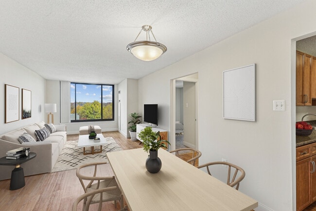 Photo - Ellicott House