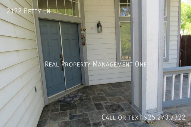 Photo - 2122 Betty Ln