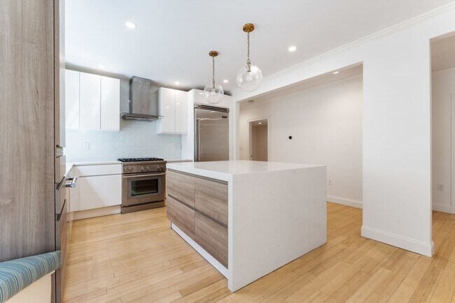 Photo - 75 Kenwood St