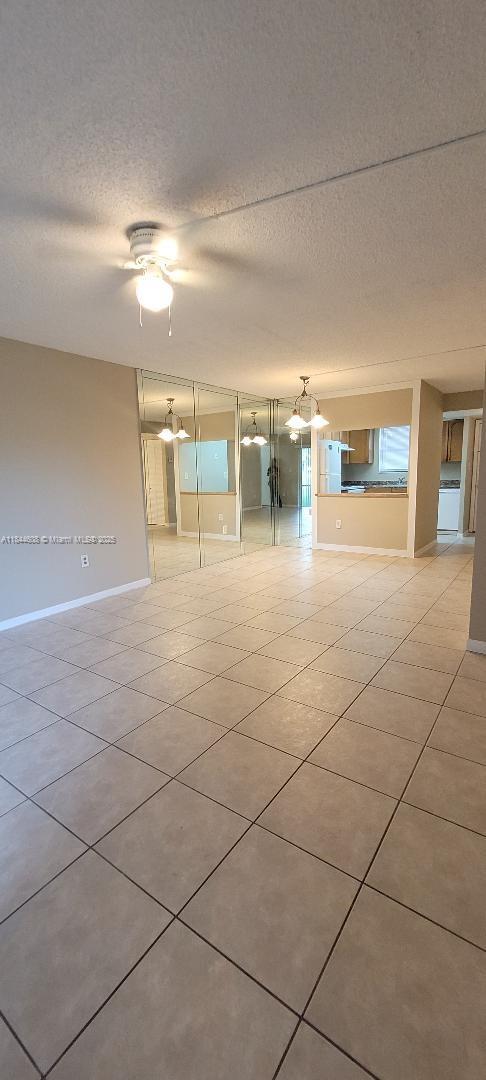Photo - 6010 Shaker Wood Cir Unit 106