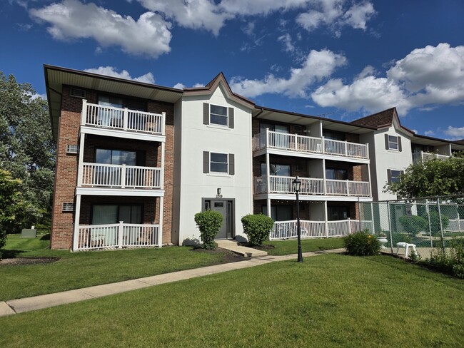 Building Photo - 189 S Gregory St