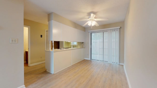 Photo - The Oaks at University Medical Park