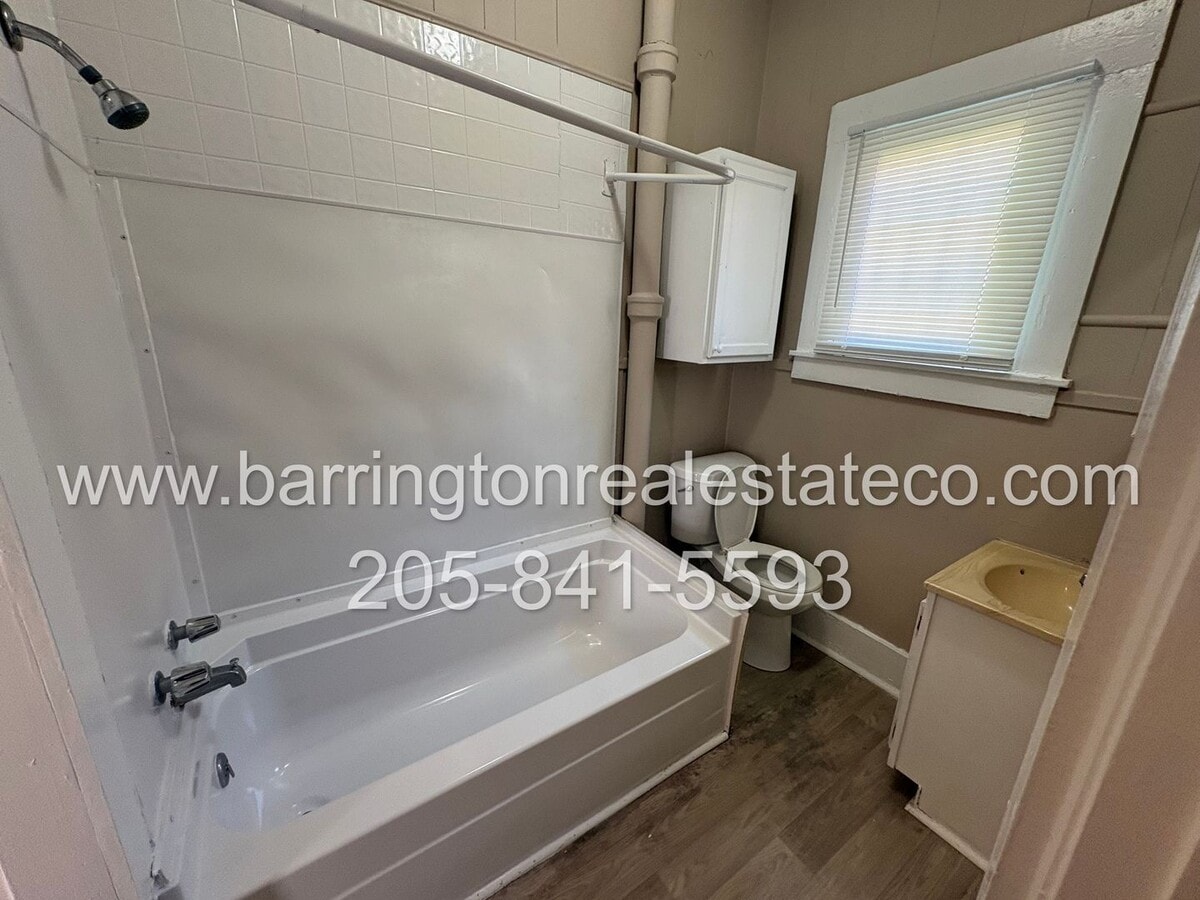 Photo - 4224 Jackson St