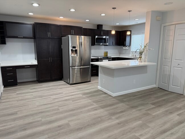 Photo - 1518 Thurston Ave