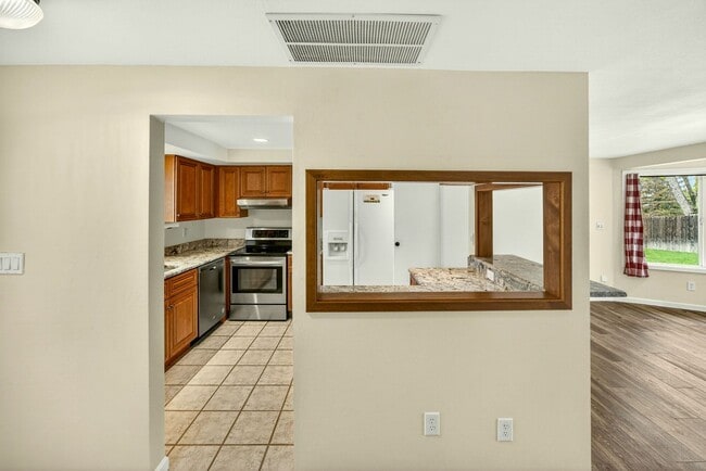 Photo - Unfurnished Light-Filled, Beautifully Updated 3-Bedroom Home in Jacksonville