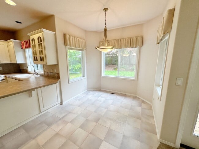 Photo - Gorgeous 4-Bedroom, 2.5-Bathroom House in Beaverton