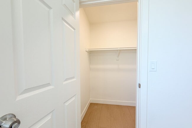 Photo - 2026 Luxury 4 & 6 Bedroom Units Unit #734