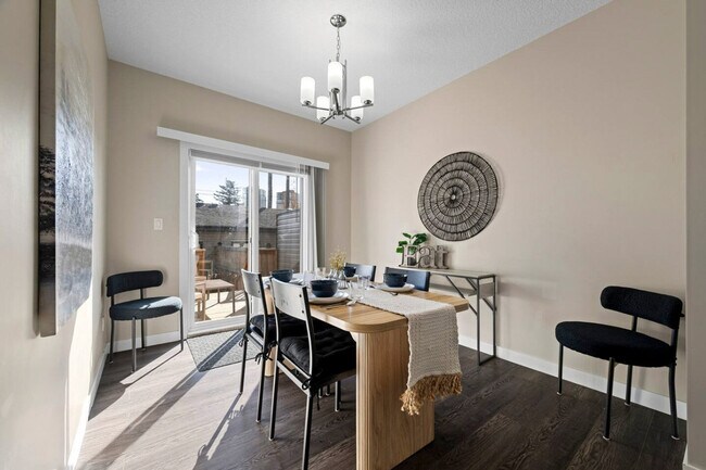 Photo - 10755-10792 92 St NW Unit ID1308639P