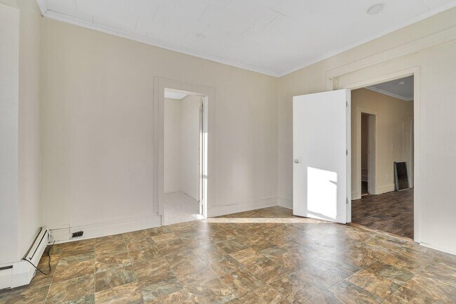 Photo - 75 Johnston Ave Unit 3