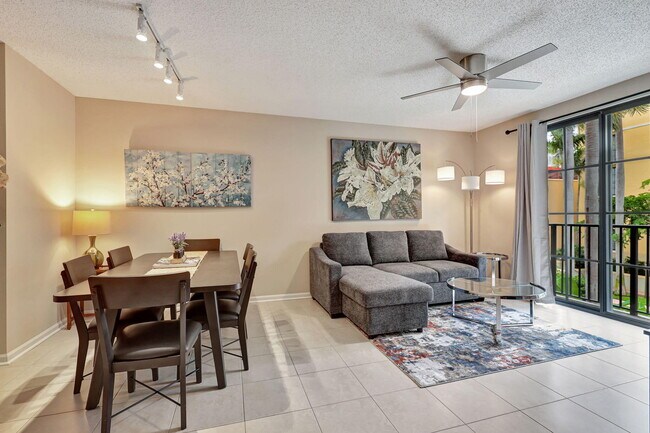 Photo - 630 S Sapodilla Ave Unit 203