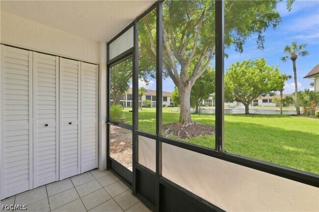 Building Photo - 9261 Central Park Dr Unit 106