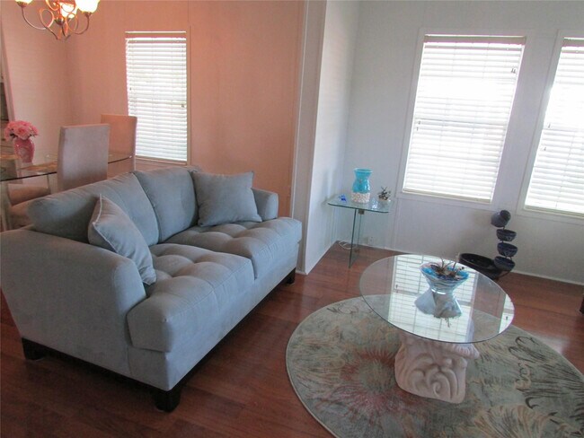 Photo - 160 NW 53rd St