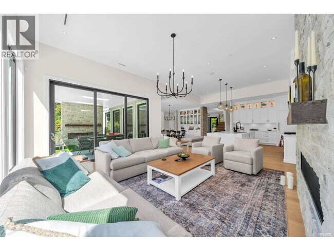 372 Moyne Dr