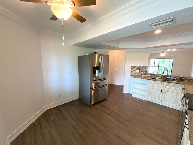 Photo - ** REGENCY WOODS ** 3 BED / 2 BATH - CONDO...