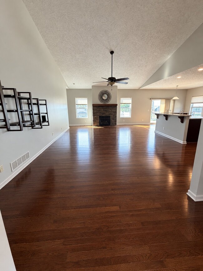 Photo - 17003 Morgan Ave